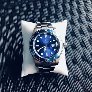 Men’s Rolex Submariner Date Watch